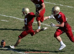 人人体育直播-世俱杯技术犯规解析及规则执行细则说明